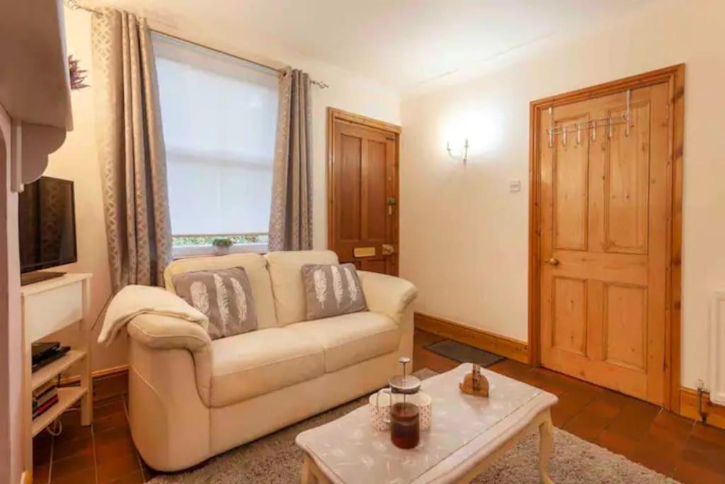 Cosy Heather Cottage Ashbourne  Exterior photo